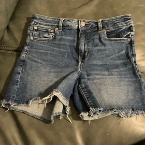 Medium wash American Eagle denim shorts, Size 10.